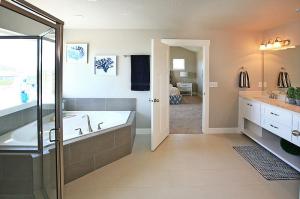 masterbathroom_700