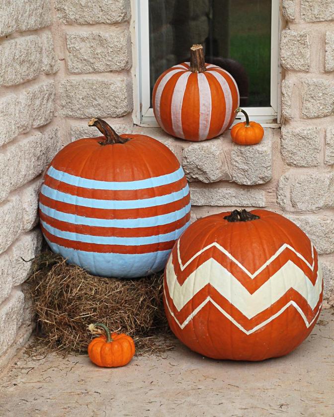 original_graphic-stiped-pumpkins-jpg-rend-hgtvcom-966-1208
